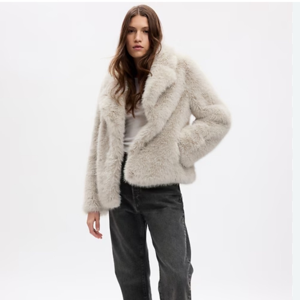 Petite Small Gap Faux Fur jacket